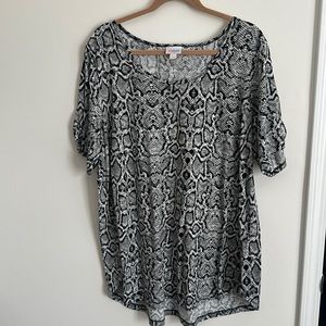 LulaRoe Mitzi Blouse
